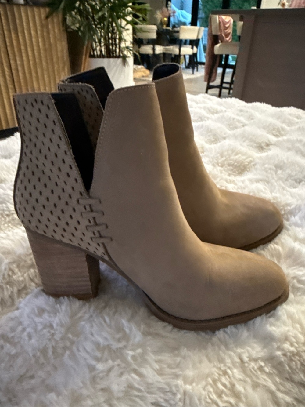 Steve Madden Beige Taupe Suede Cutout Chelsea Ankle Boots